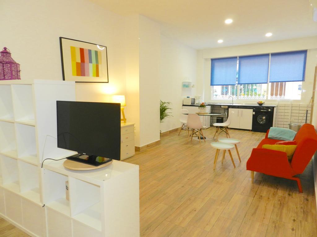 Apartamentos Carolina Торремолінос Екстер'єр фото
